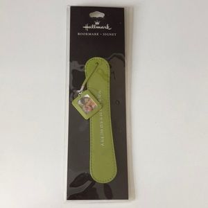 🖼 Two for $10🖼 Faux leather bookmark with frame